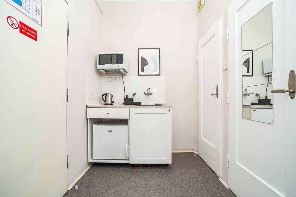Appartement Cosy With Terrace By Tram